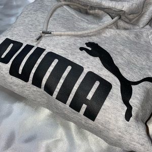 Puma hoodie🤍